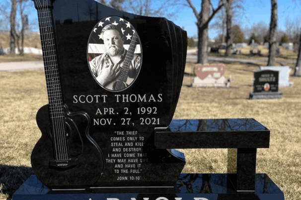 How to Guide Families in Creating Meaningful Custom Memorials